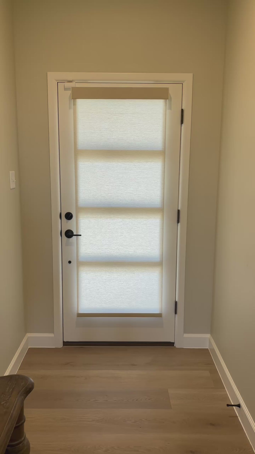 Fabric Roller Shade (Cordless)